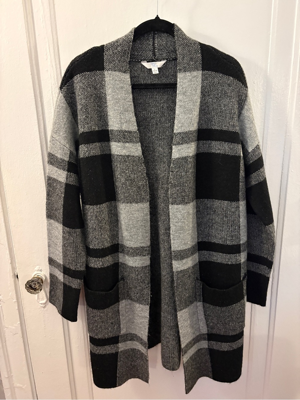 Time and Tru Open-Front Plaid Cardigan - Gray & Black